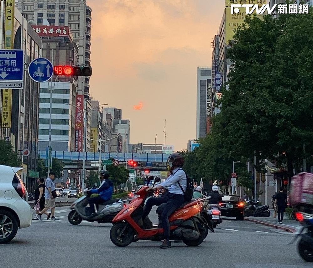 台南太狂啦!國內第一宣布「取消二段式左轉」 將採雙軌試辦