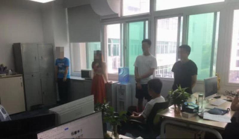 杭州警方查获8个色情漫画平台 缴获色情漫画数据3TB